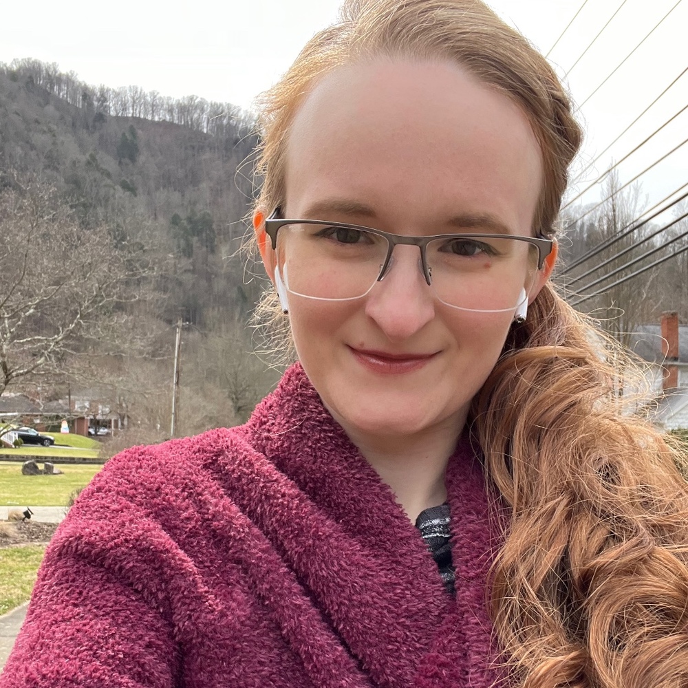 Meet your Posher, Abigail